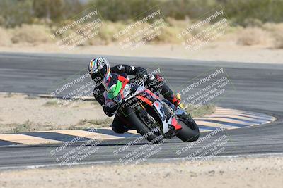 media/Nov-16-2025-Race Pace (Sun) [[8c5fa54630]]/Non Verified Riders (1st 20 Minutes)/2-Turn 10 (1010am)/